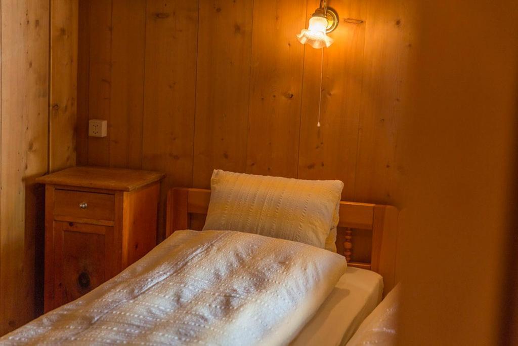 Gasthaus Alpenrose Juf Otel Dış mekan fotoğraf