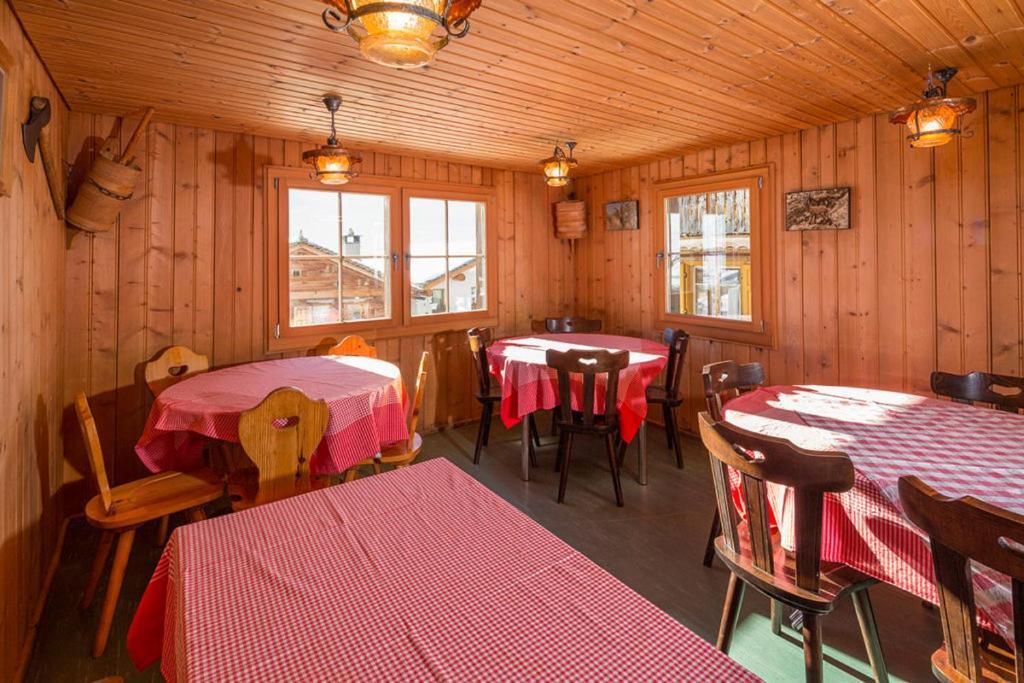 Gasthaus Alpenrose Juf Otel Dış mekan fotoğraf