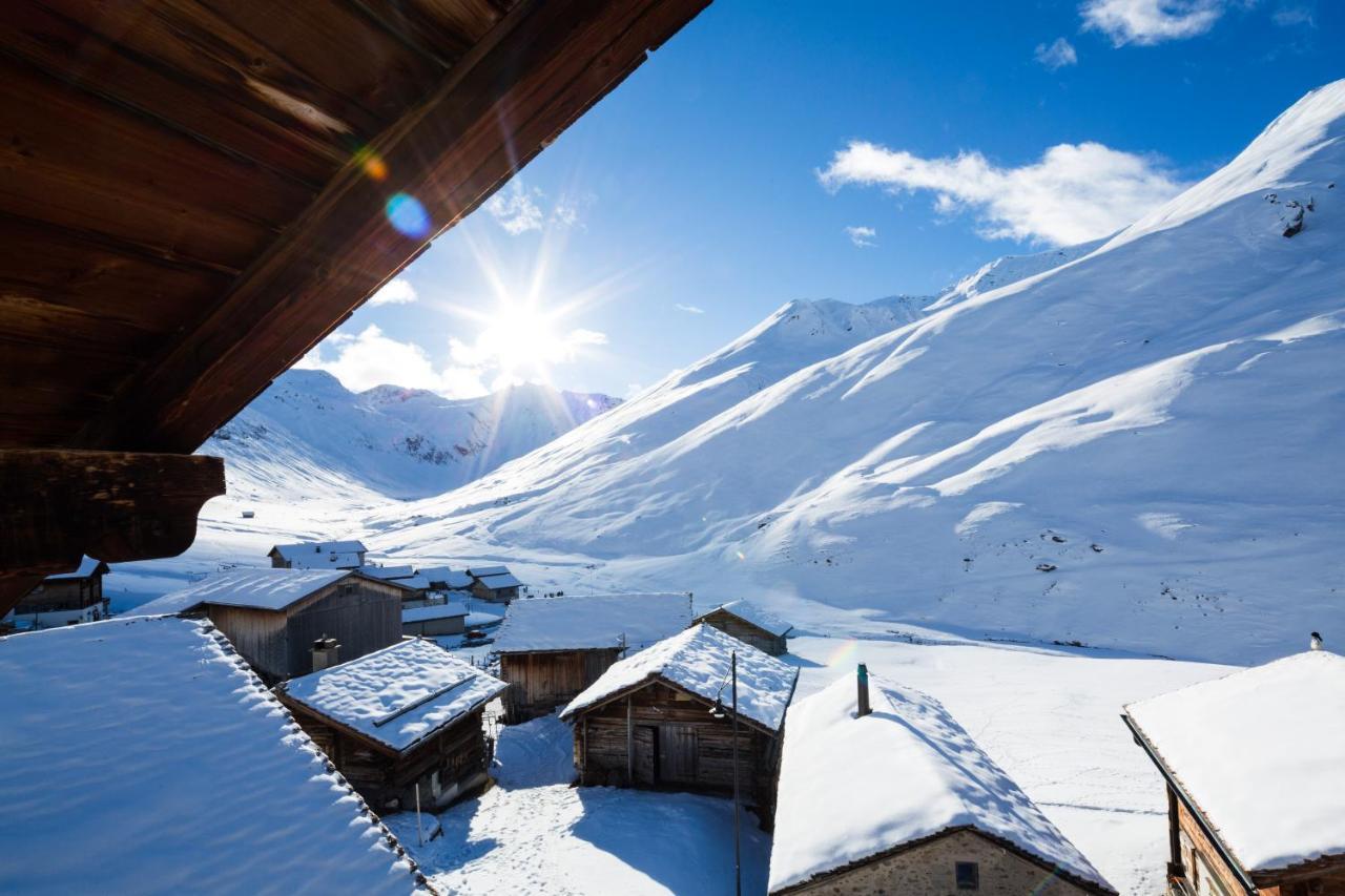 Gasthaus Alpenrose Juf Otel Dış mekan fotoğraf