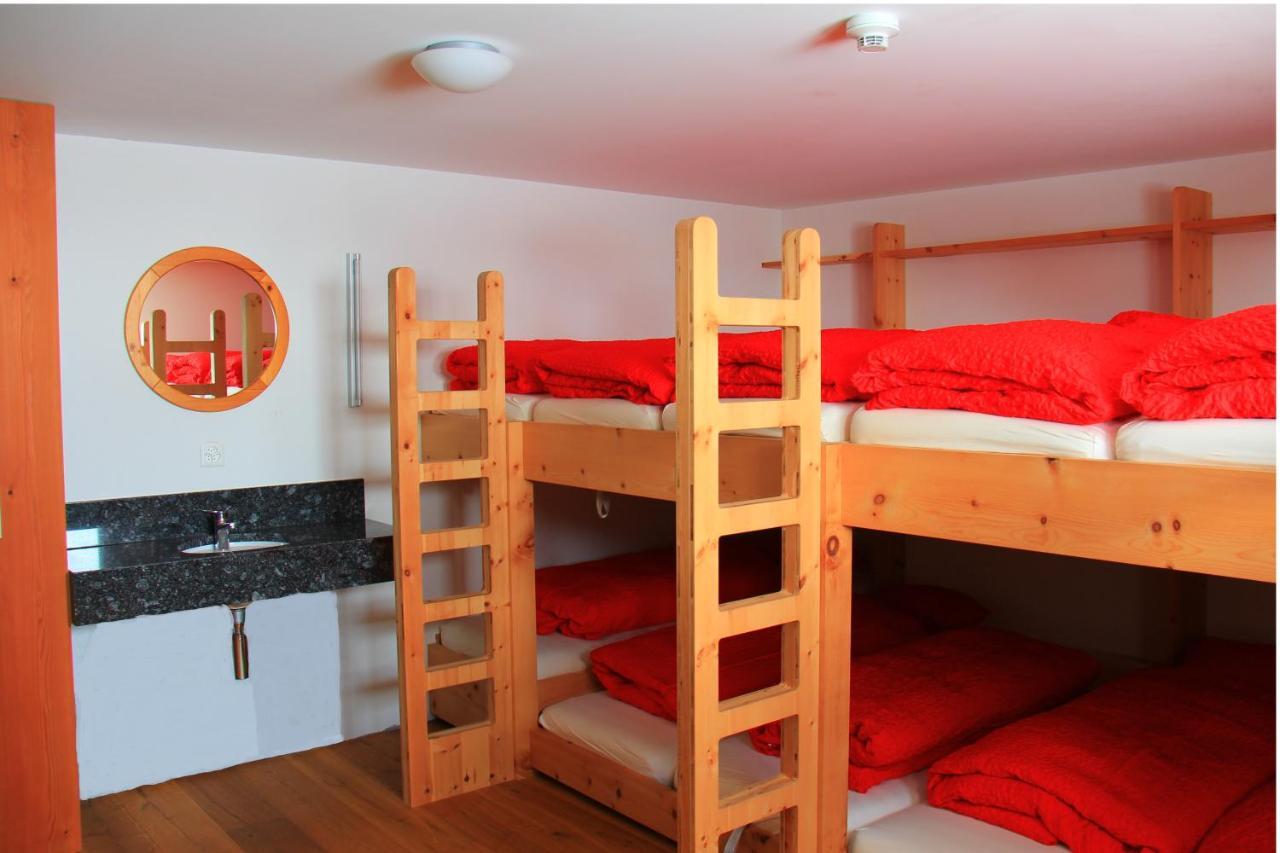Gasthaus Alpenrose Juf Otel Dış mekan fotoğraf